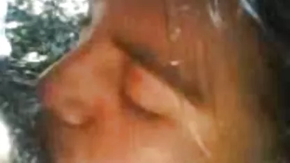 મેક્સિકન સેક્સને ફૂંકાવાથી અને ગળી જાય છે