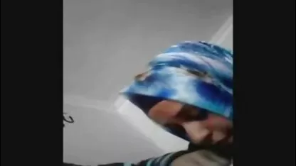 ઝૂંપડું ટોટી શિશ્ન ચૂસે છે